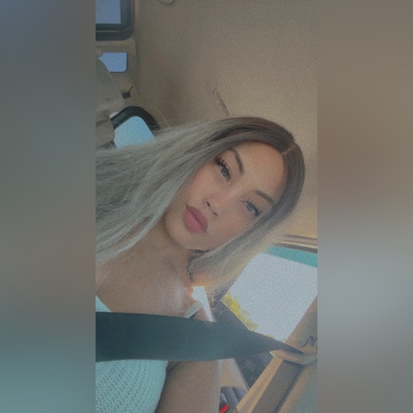 Meet your Posher, Katherine - Picture 3 of 5